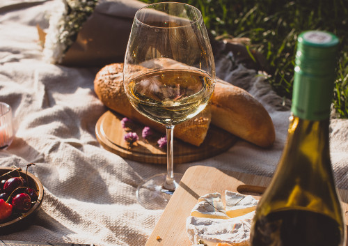 Bordeaux Blanc with Cheese